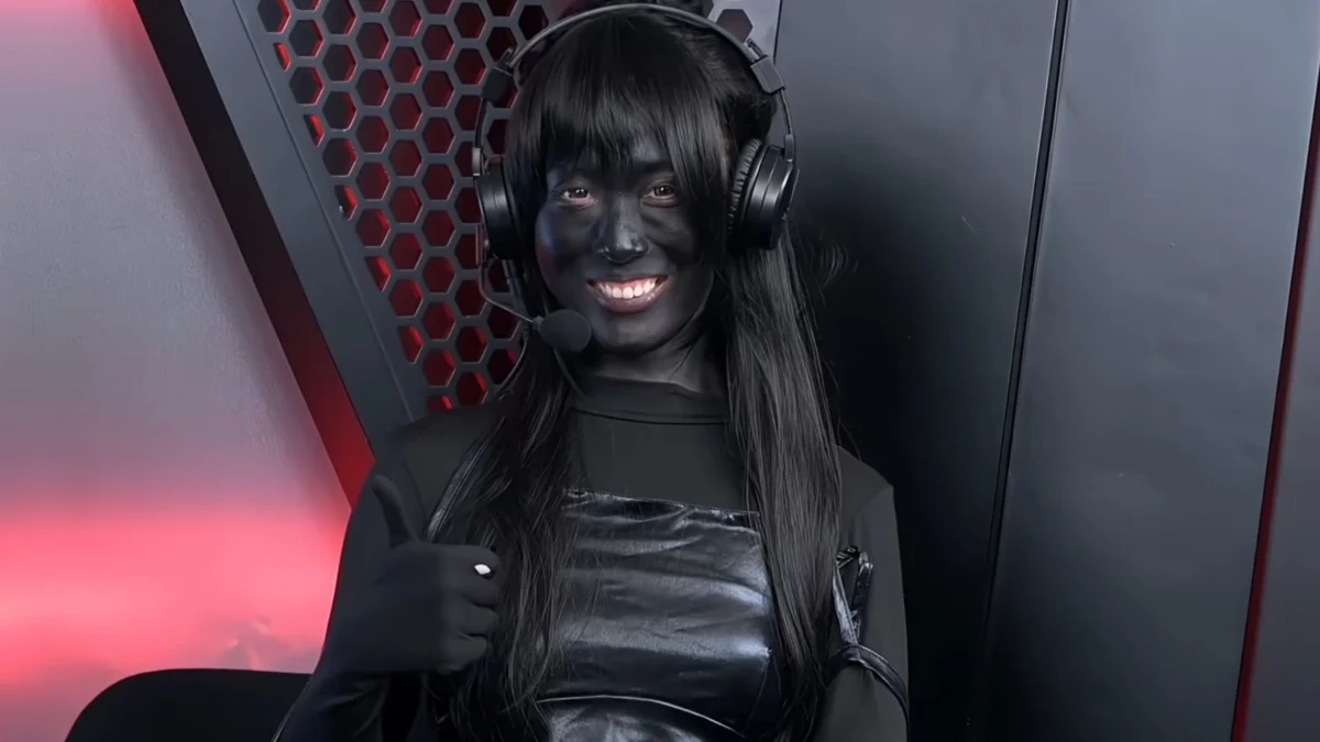 Beyond the Broadcast: Esports Host Zhazha’s Viral Satire Challenges Industry Gender Dynamics