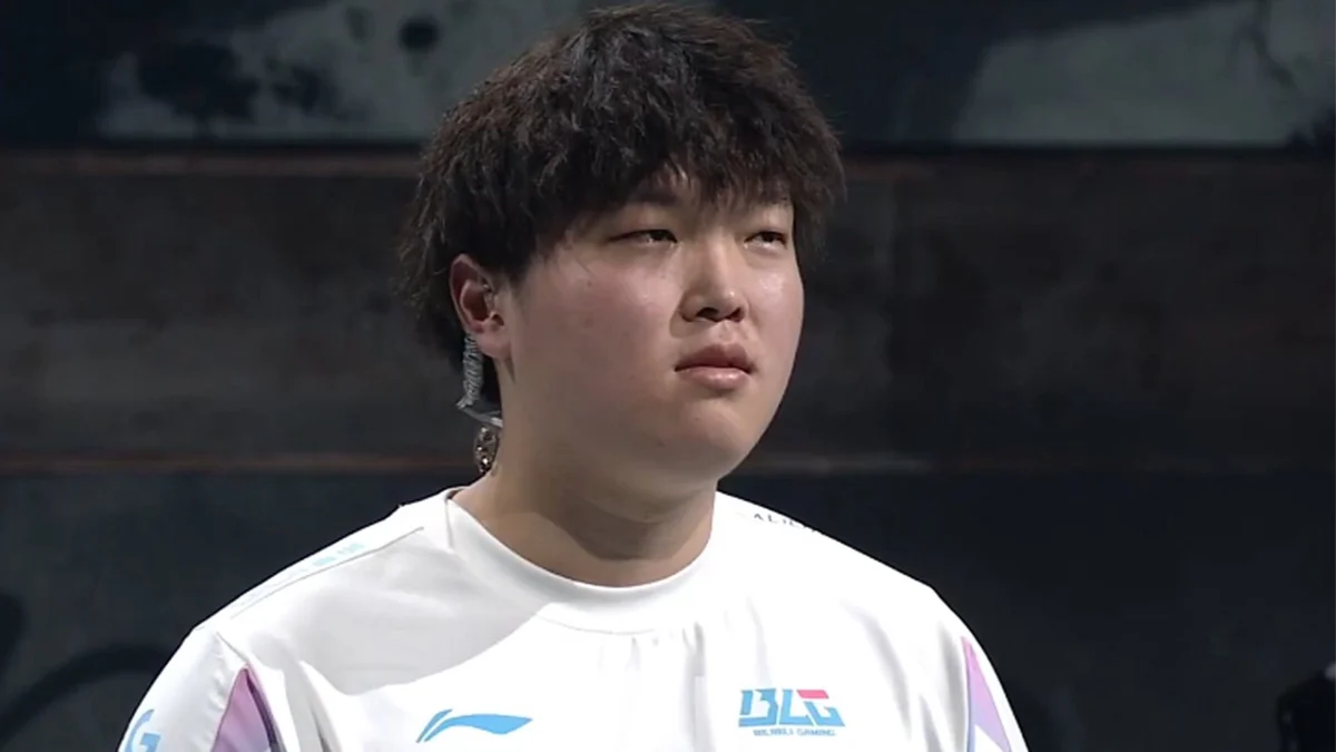 Bilibili Gaming’s Star Toplaner “Bin” Hit with Massive Fine Over Fan Interaction Breach