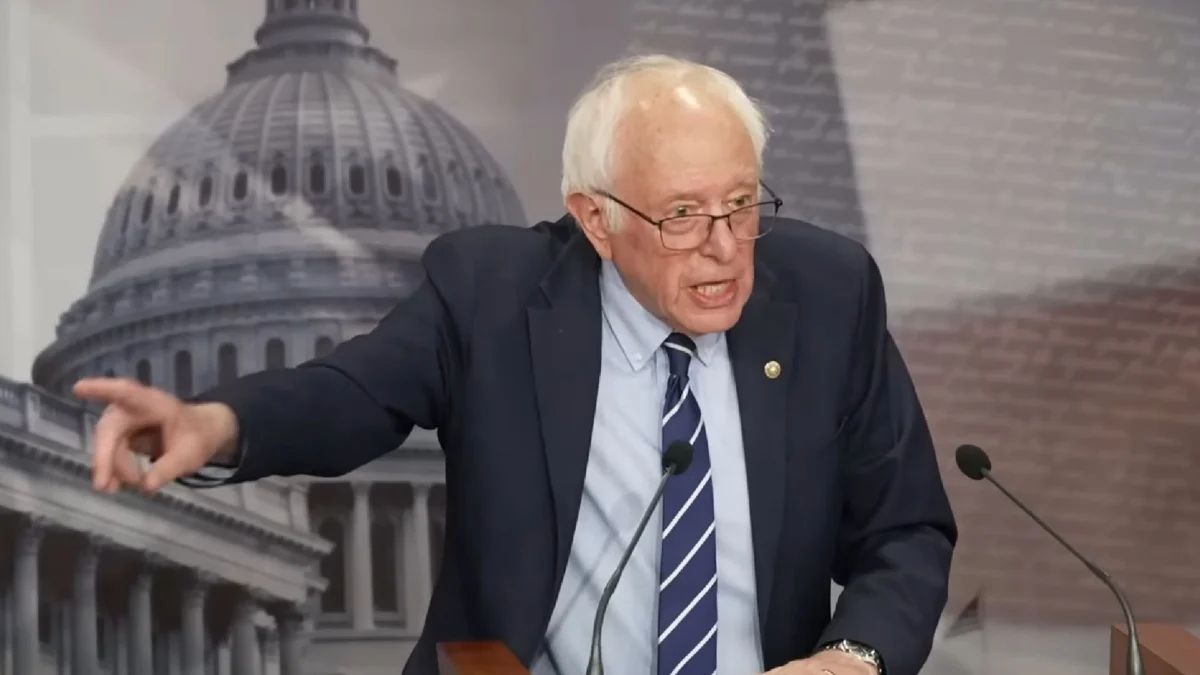 Navigating the Middle Path: Barack Obama Enters the AI Debate, Demanding Federal Action Over Industry Self-Regulation